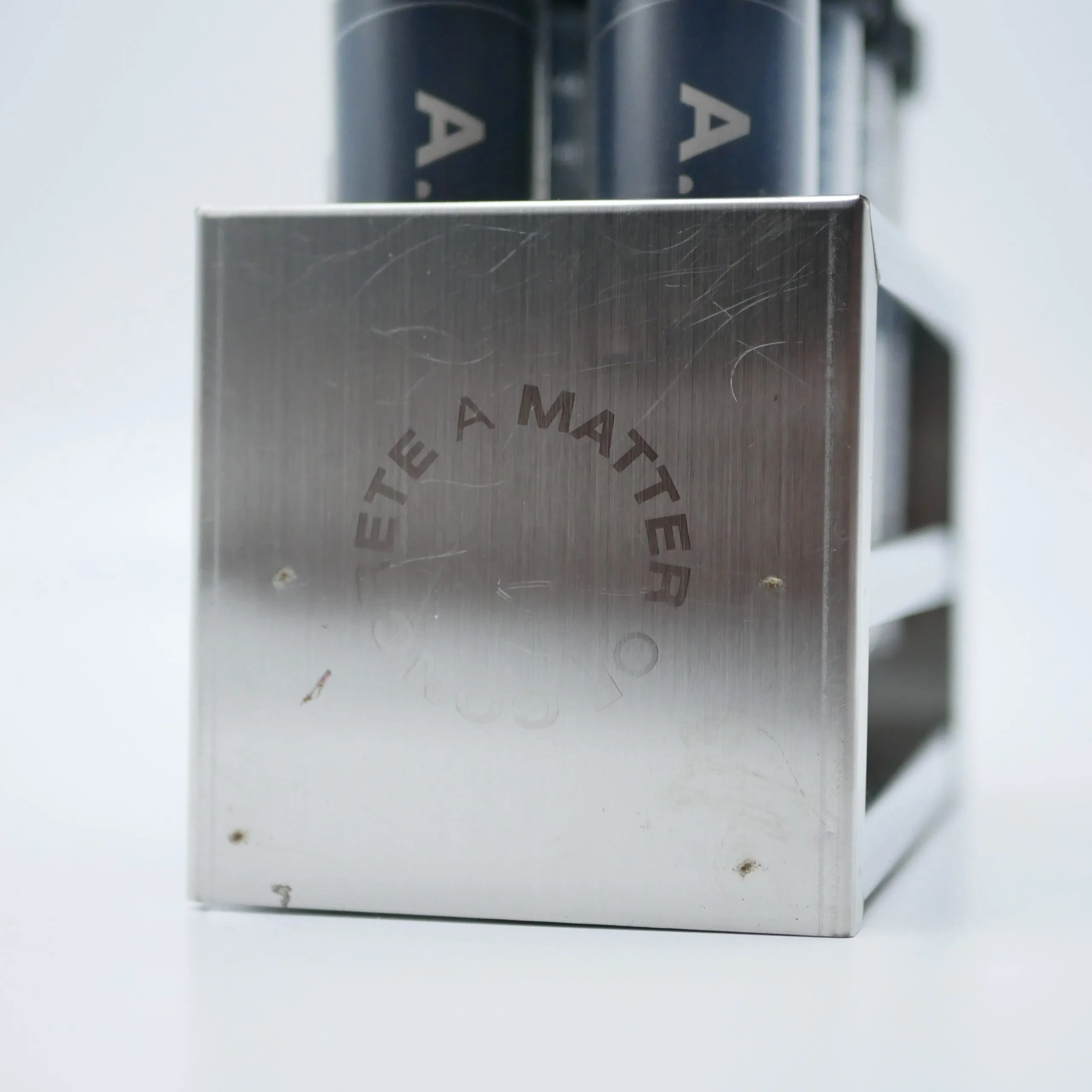 A.M.O.C. apex vial stand - Image 2