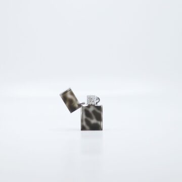 Tsubota Pearl Hard-Edge Petrol Lighter Marble - Image 7